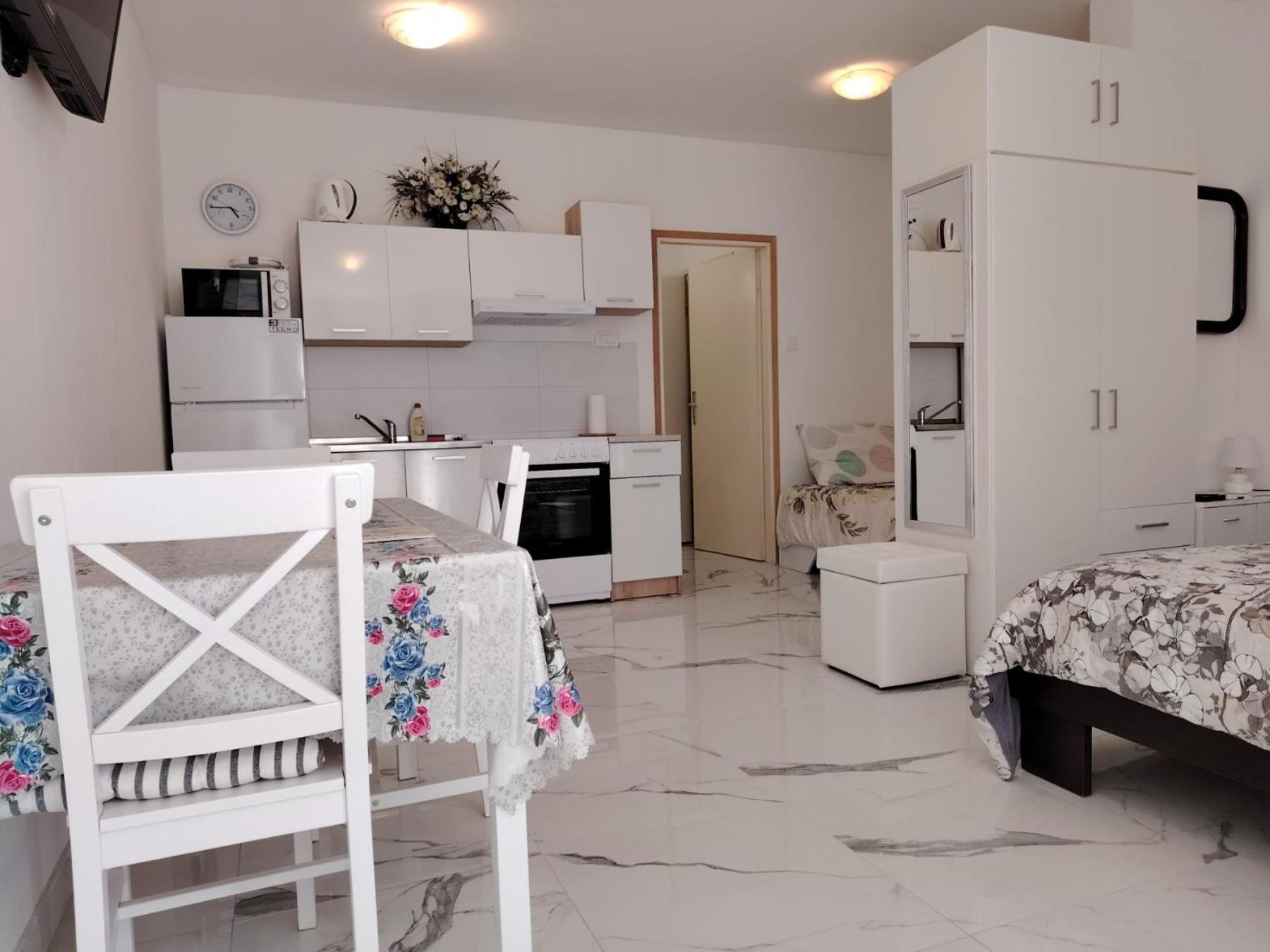 Studio-Apartman Ella ポレッチ エクステリア 写真