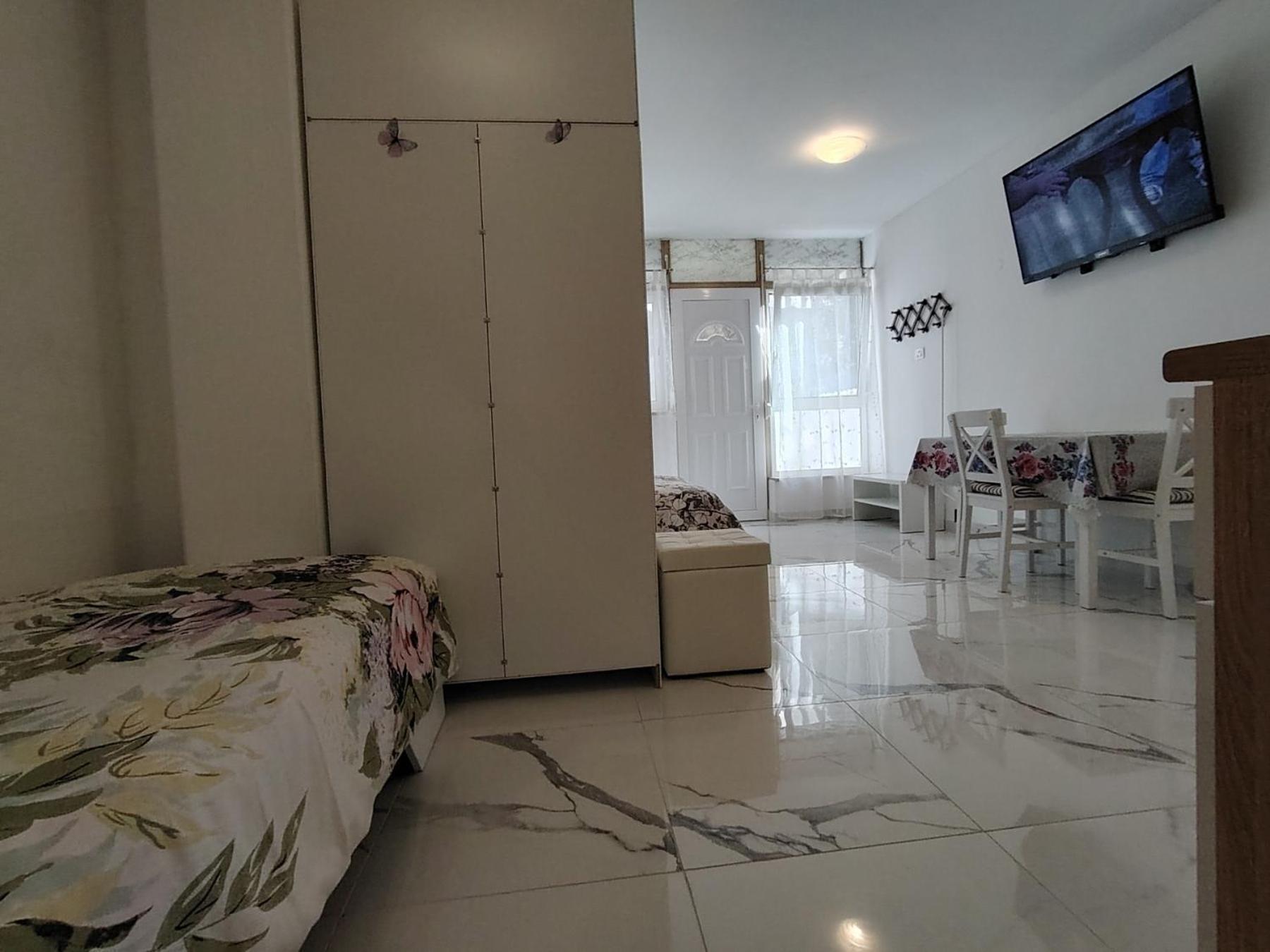 Studio-Apartman Ella ポレッチ エクステリア 写真